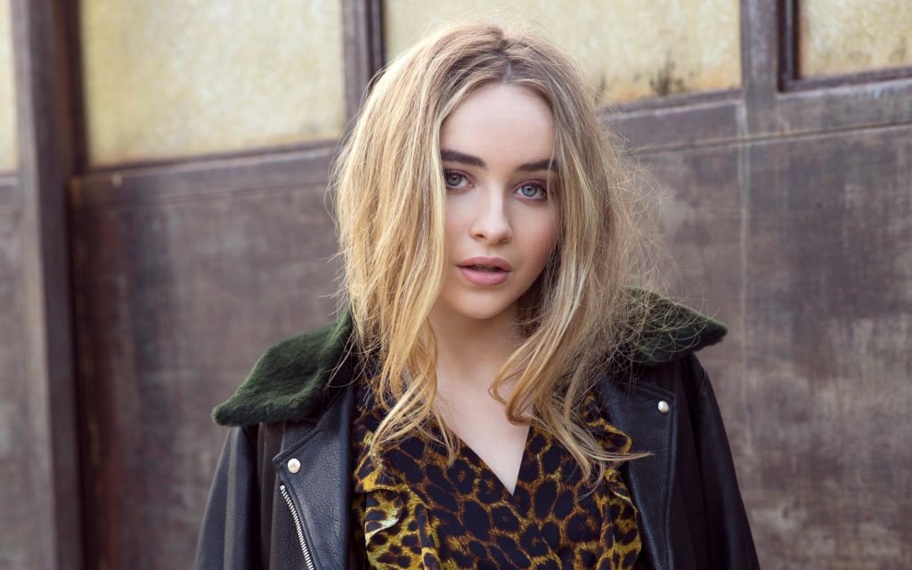 Sabrina Carpenter Biography The Journey from Disney Star to Grammy-Winning Pop Sensation (Updated 2025)