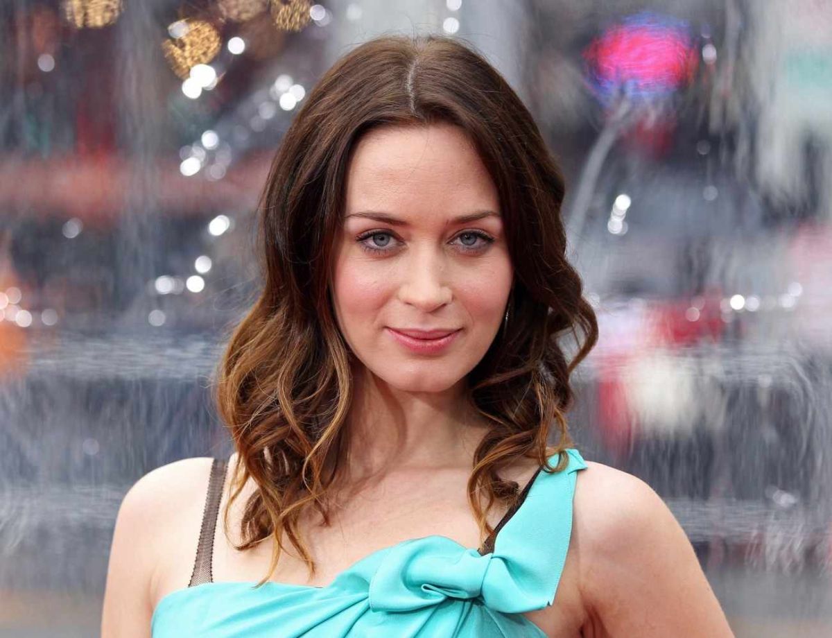 Emily Blunt: Biography, Age, Family, Career, Awards, Movies and Latest News