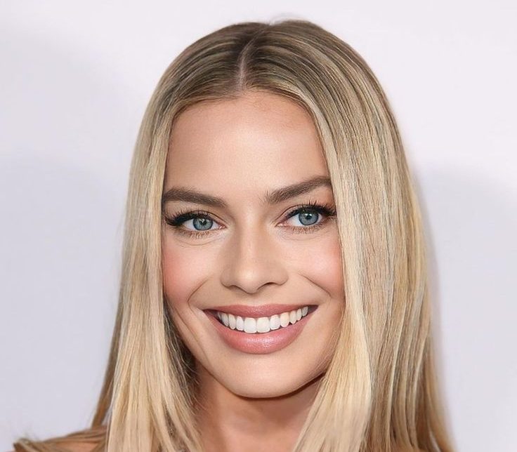 Margot Robbie Biography From Australia's Outback To Hollywood Stardom (updated 2024) (5)